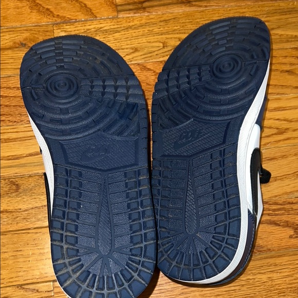 Nike Mens Jordan Golf shoes - Picture 5 of 6